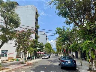 Lô đất mặt tiền sát vinmec  nguyễn hữu thọ 161 m2 ngang 8m nở hậu giá chỉ hơn 70 tr/m2