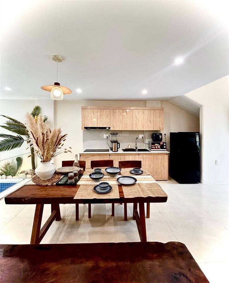 Căn homestay hồ bơi mới 100% ngay sát bãi biển mân thái  dòng tiền 45triệu/tháng