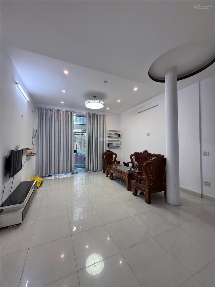 Bán nhà 3 tầng full nội thất gần nguyễn hữu thọ ~100m2  8,95 tỷ
