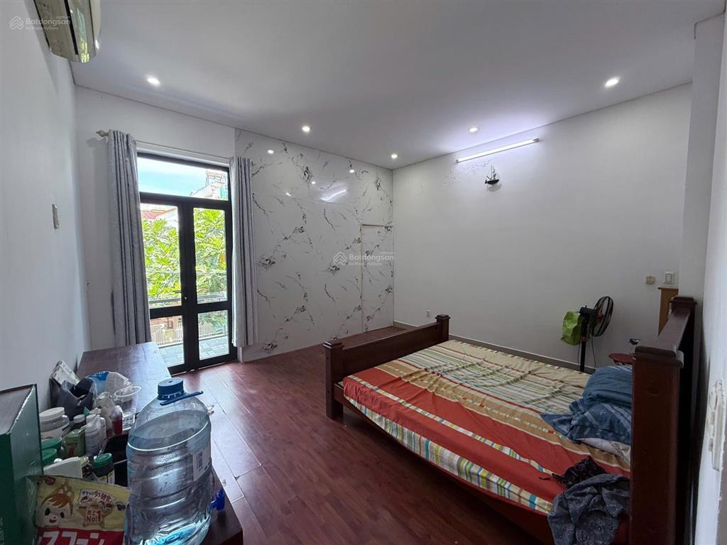 Bán nhà 3 tầng full nội thất gần nguyễn hữu thọ ~100m2  8,95 tỷ