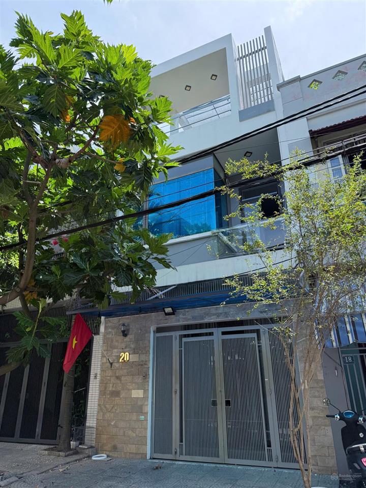 Bán nhà 3 tầng full nội thất gần nguyễn hữu thọ ~100m2  8,95 tỷ