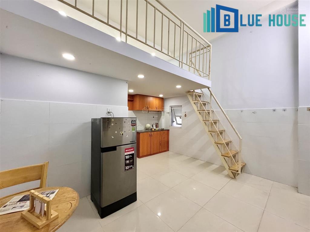 Cho thuê phòng trọ sinh viên  gác cao  rộng rãi  thoáng mát  nằm gần đại học văn hiến