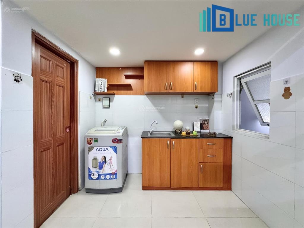 Cho thuê phòng trọ sinh viên  gác cao  rộng rãi  thoáng mát  nằm gần đại học văn hiến