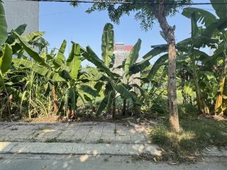 Bán đất biệt thự 200m2,sổ riêng gần sông tại phường long phước tp thủ đức giá 6 tỷ có thương lượng