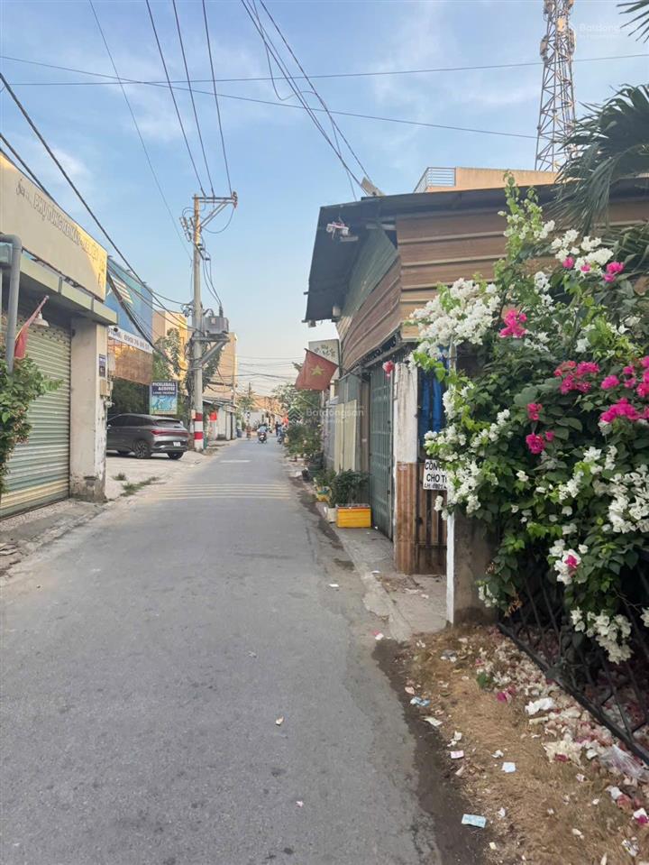 Đất đẹp 49m2 , sổ riêng cách đường hoàng hữu nam 300m, phường tân phú, giá 2 tỷ 9