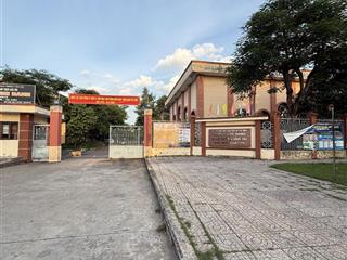 Đất ở sổ riêng 136m2 ngay trường cao đẳng gtvt phường phước long giá 6 tỷ 9 thương lương
