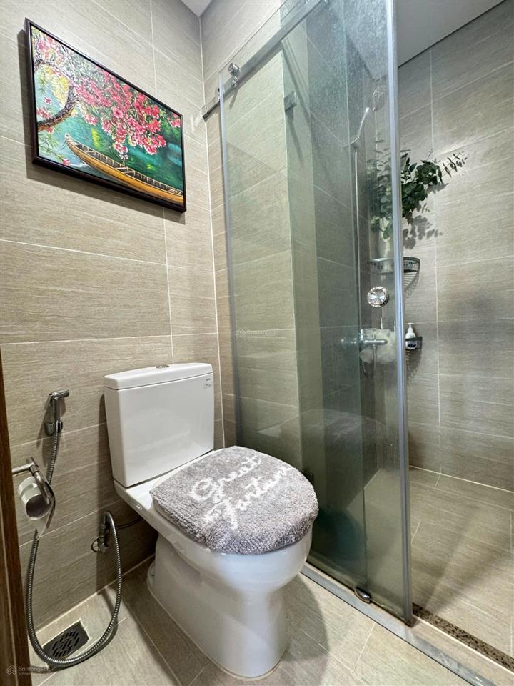 Chính chủ bán căn sổ riêng 2pn1wc tòa s203 vinhomes grand park view hồ bơi có nội thất giá 2 tỷ 930