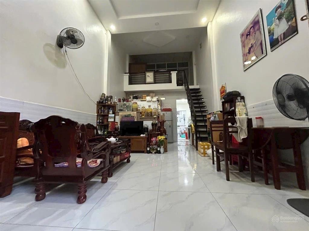 Nhà 1t1l diện tích 84m2 trục nguyễn xiễn kế vinhomes grand park, sổ riêng , giá 3 tỷ 3