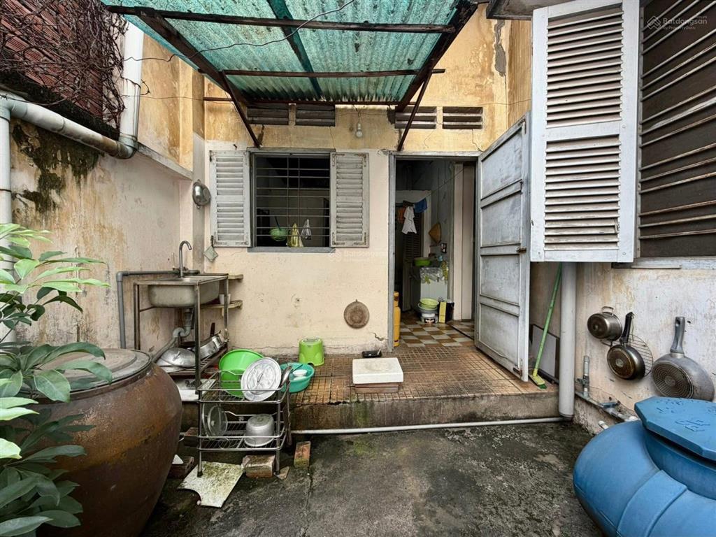 Bà ngoại bán nhà chia tài sản cho con cháu làm ăn 165m2 trung tâm bình thạnh chỉ 22,7 tỷ