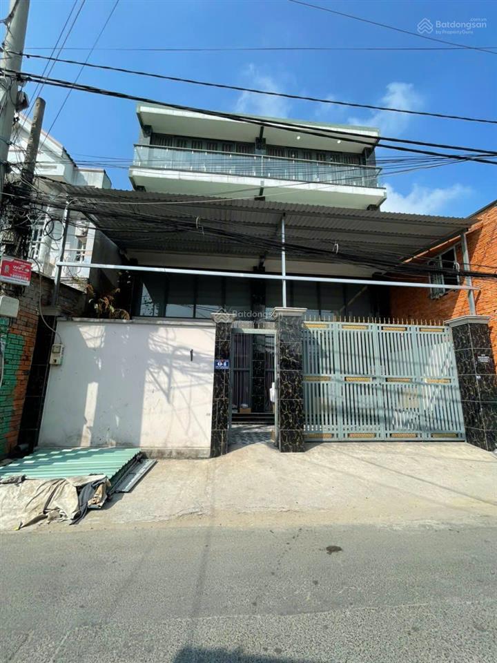 Bán nhà đẹp đường trần văn mười, hóc môn dt 110m2 4 tầng + sân thượng chỉ 8.3 tỷ, 0939 513 ***