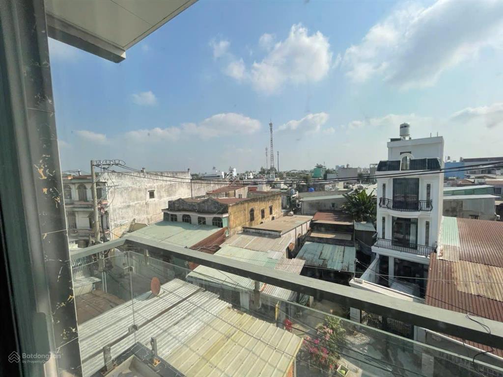 Bán nhà đẹp đường trần văn mười, hóc môn dt 110m2 4 tầng + sân thượng chỉ 8.3 tỷ, 0939 513 ***