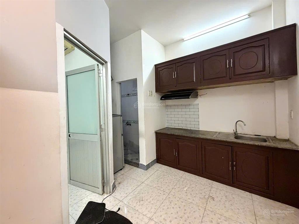 Không có căn so sánh chỉ nhích 12tỷ  toà nhà 6.5 tầng  8 chdv  p.26 bình thạnh 0939 513 ***