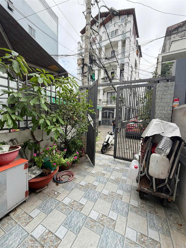 Bán nhà hẻm xe hơi sát mặt tiền ngay chợ bà chiểu, bình thạnh  90m² nở hậu 6,3m  chỉ 8.7 tỷ