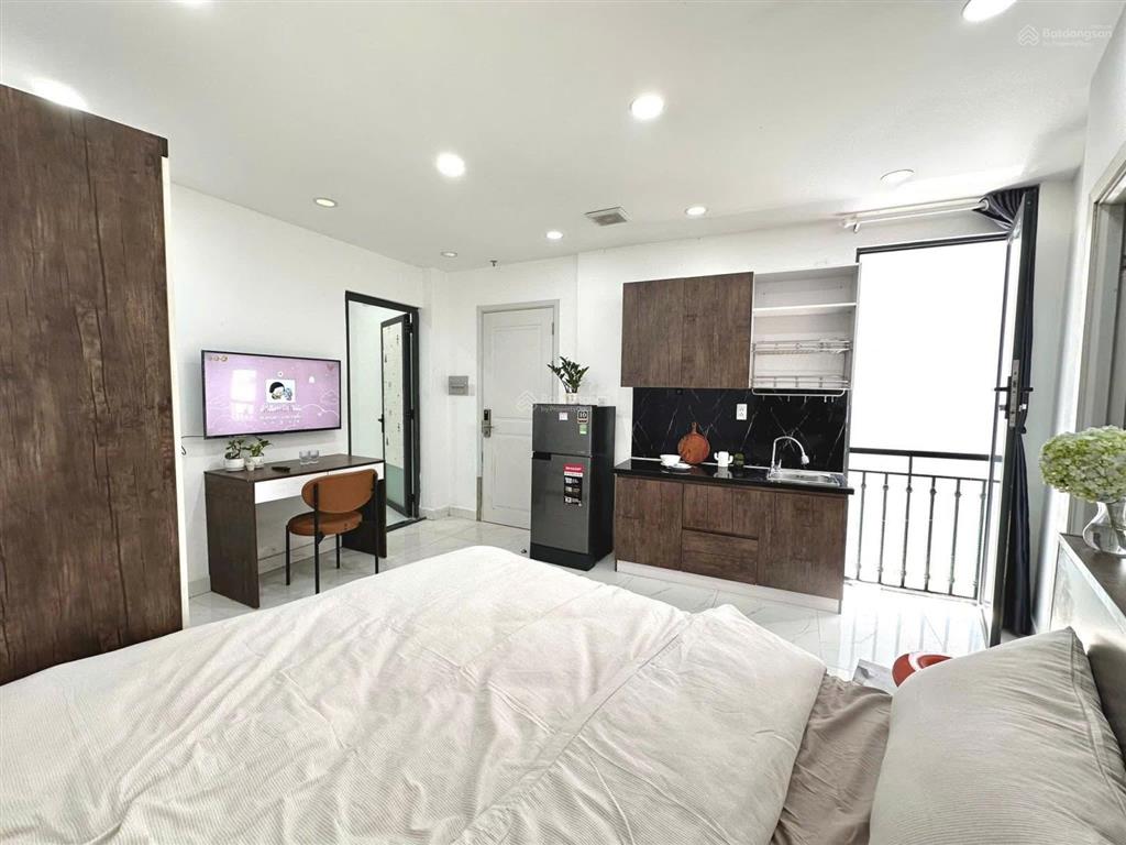 Căn hộ 2 khoong gian ngủ sẵn nội thất ngay phan xích long