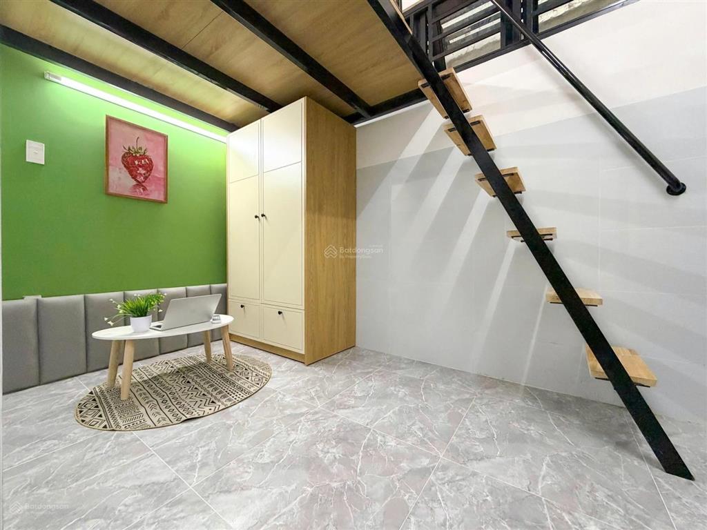 Phòng có gác mới xây chính chủ gần bx miền đông  cầu bình triệu