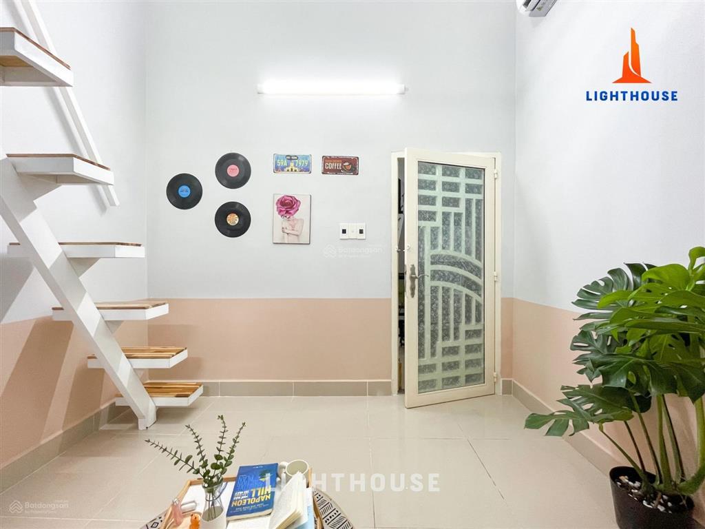 Phòng chính chủ full nội thất ngay phạm văn đồng