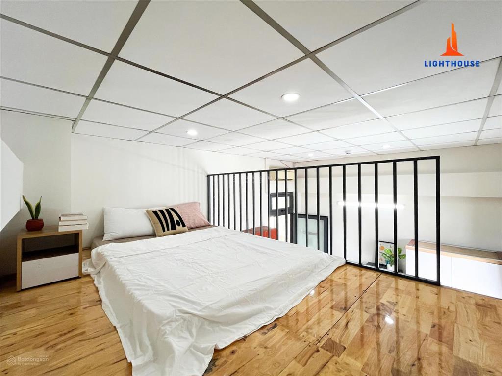 Phòng duplex cửa sổ lớn full nội thất gần hutech