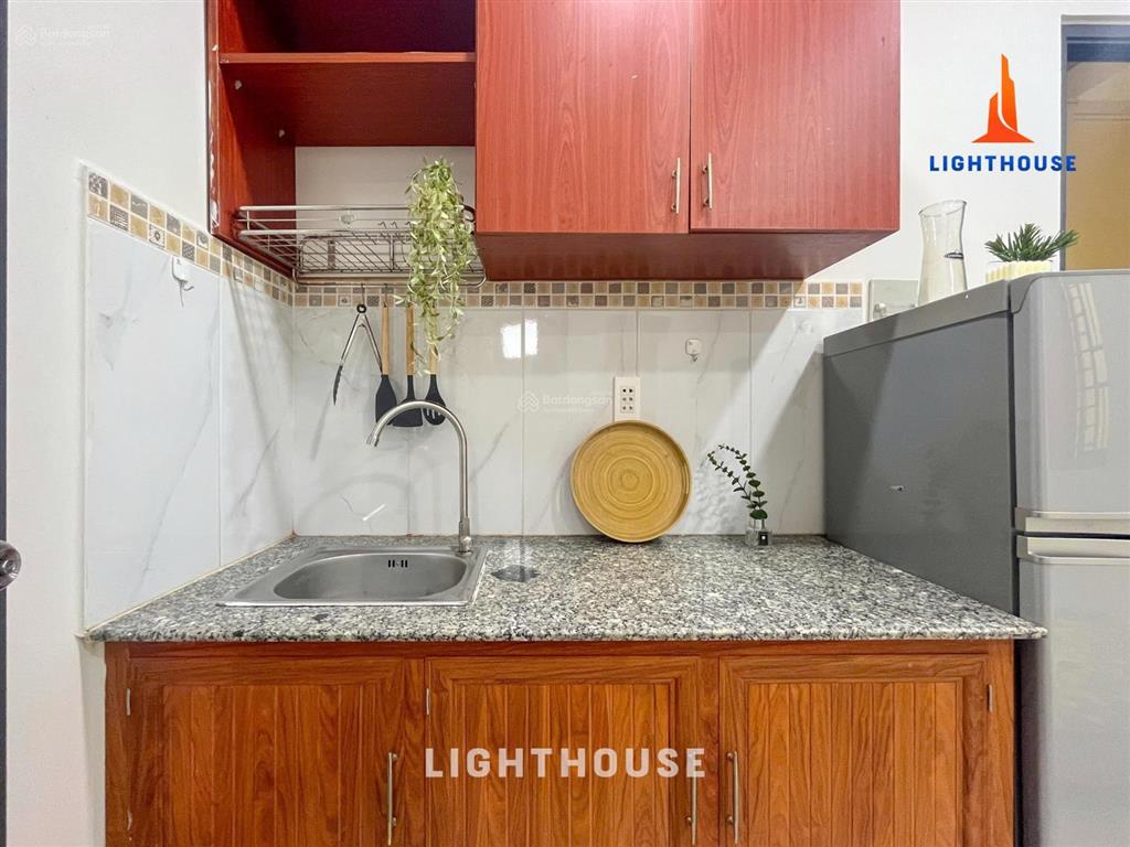 Phòng chính chủ có nội thất gần gtvthutech