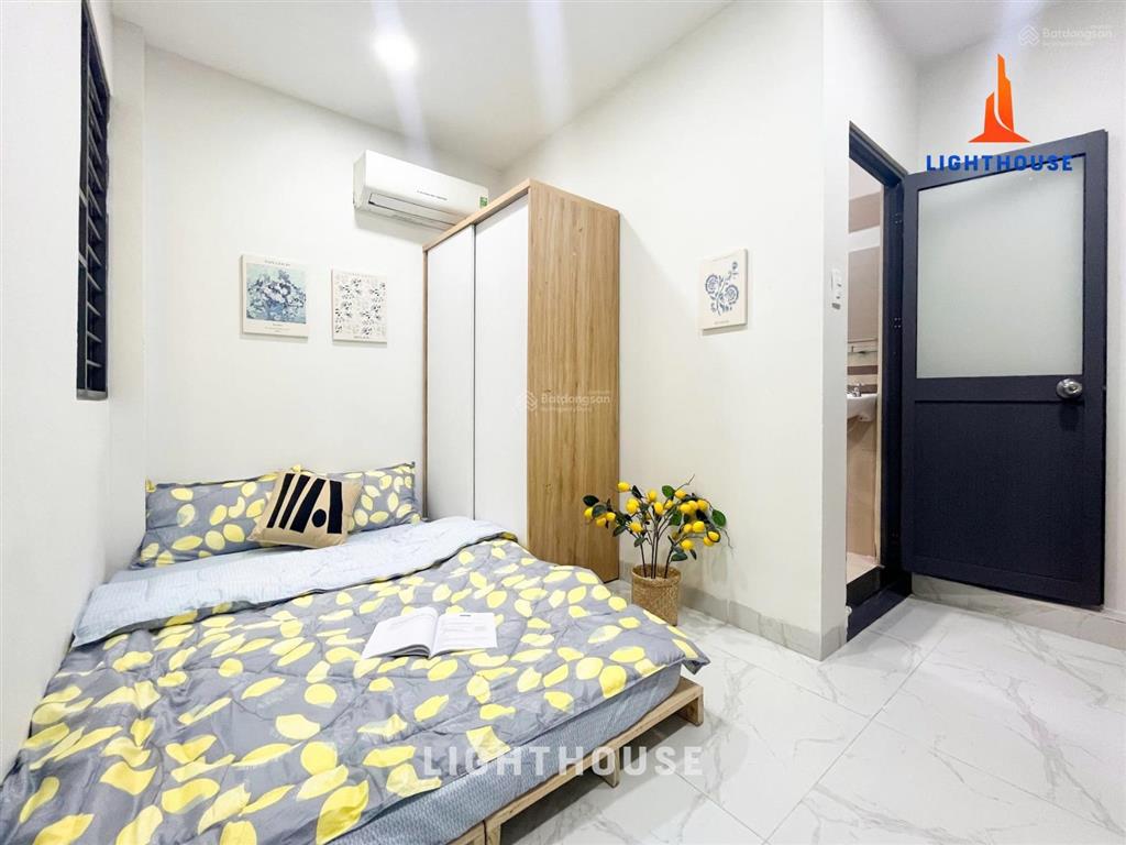 Phòng chính chủ có nội thất gần gtvthutech