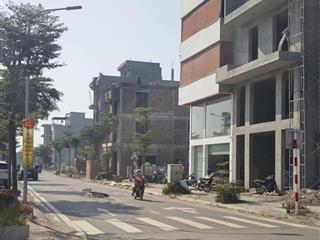 Bán đất đấu giá huỳnh cung, tam hiệp, 79m2, vỉa hè, ô tô tránh, giá 16,2tỷ