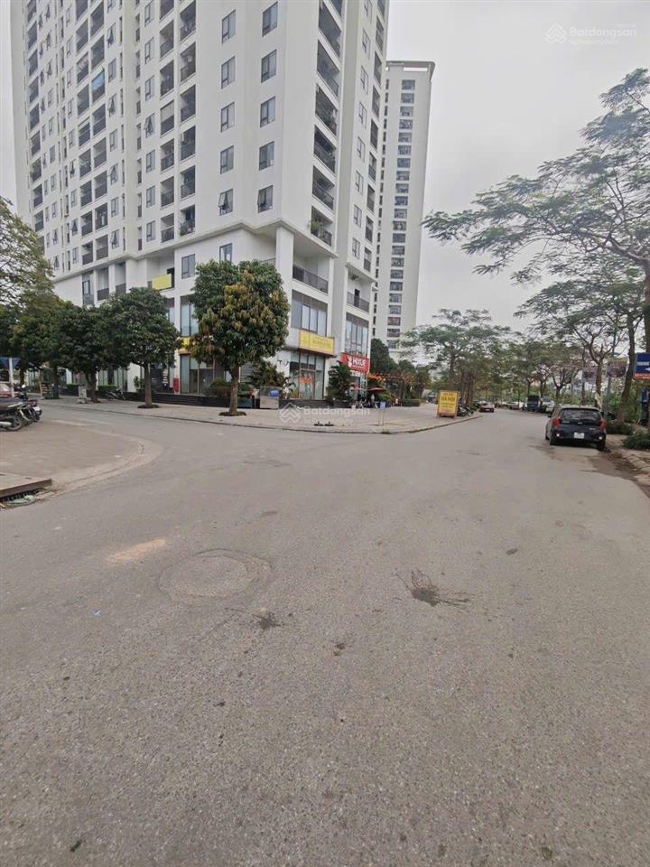Bán mảnh đất đấu giá tứ hiệp 150m2, vỉa hè, kinh doanh, ô tô tránh, sổ đỏ phân lô, giá 38 tỷ
