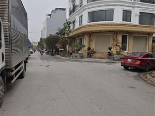 Bán đất đấu giá tứ hiệp, thanh trì, 84m2, vỉa hè, kinh doanh, ô tô tránh, giá 24 tỷ