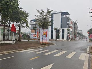 Bán 96m2 đất lô góc khu đấu giá huỳnh cung ( đại thanh ) vỉa hè, kinh doanh, ô tô tránh, giá 21 tỷ