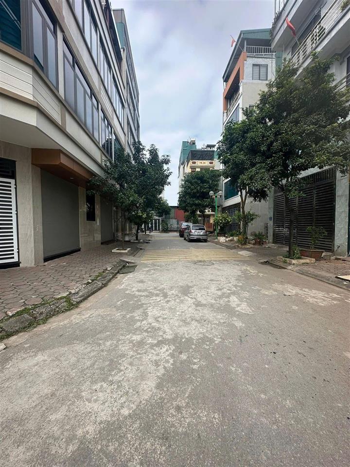 Bán gấp 60m2 đất phân lô tây nam linh đàm ô tô tránh vỉa hè kinh doanh, chỉ 16,5 tỷ