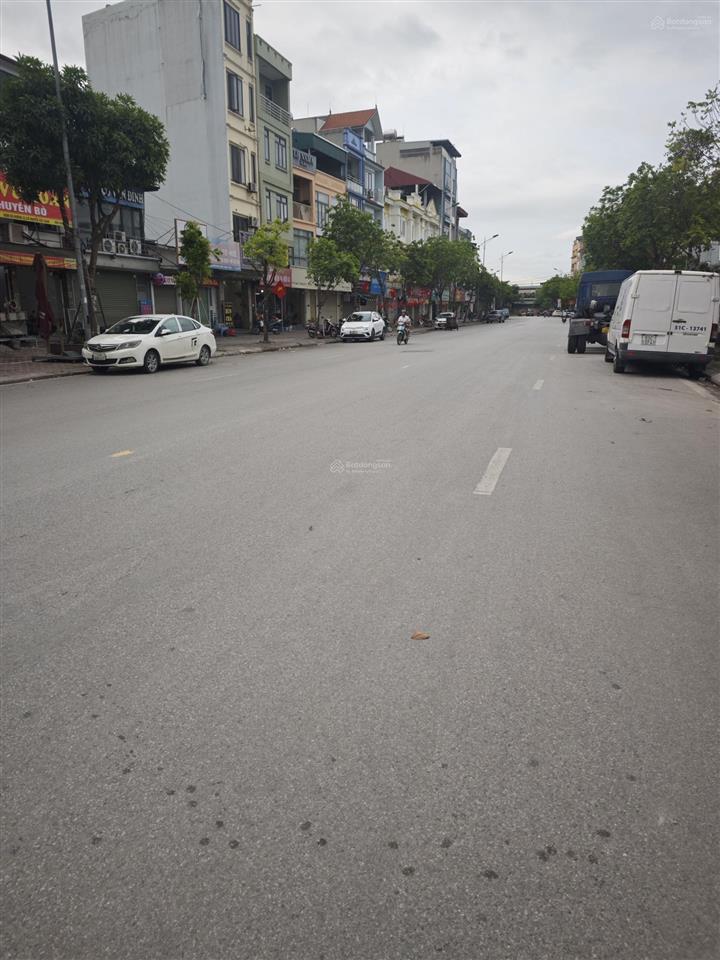 Bán mảnh đất 415m2, đường thông, ô tô tránh, tại ngũ hiệp, thanh trì, giá 33 tỷ