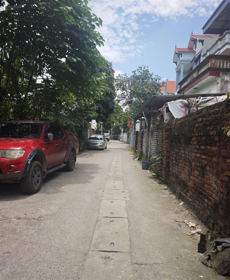 Bán mảnh đất 400m2 tại liên ninh, thanh trì, đường thông, ô tô tránh, sổ đỏ siêu đẹp, giá 40 tỷ