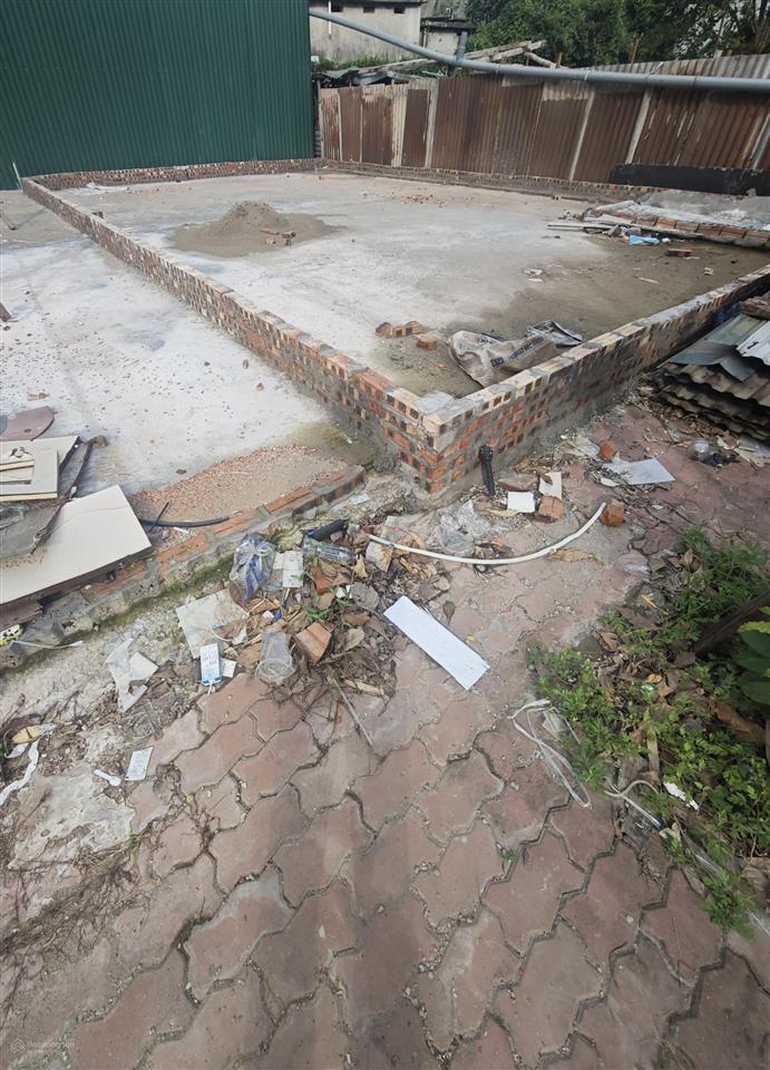 Bán 75m2 đất đấu giá ngũ hiệp, vỉa hè, phân lô, ô tô tránh, giá 10 tỷ