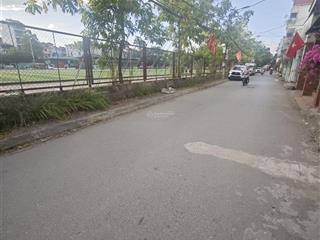 Bán mảnh đất 65m² đông mỹ, đường thông, ô tô vào đất, cách sân bóng, ủy ban 300m, giá 5,55 tỷ