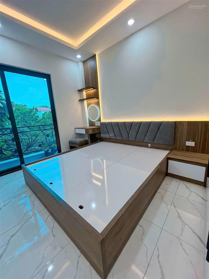 Chỉ 5,x tỷ, nhà đẹp đông mỹ, thanh trì 55m2, 5 tầng full nội thất, tiện ích, ở ngay