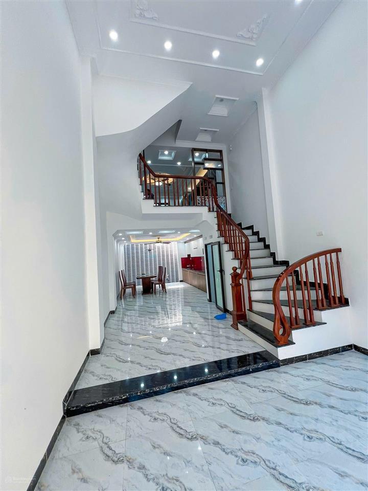 Chỉ 5,x tỷ, nhà đẹp đông mỹ, thanh trì 55m2, 5 tầng full nội thất, tiện ích, ở ngay