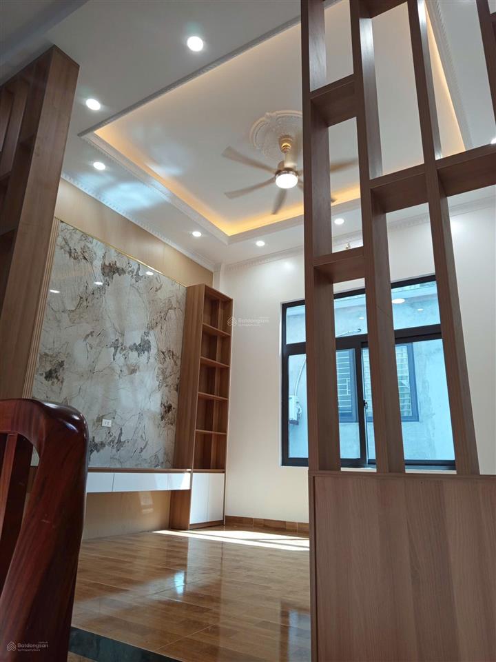 Bán nhà mới, xây độc lập tại thôn 1 đông mỹ 60m2, 5 tầng, sổ đỏ riêng, giá 7 tỷ