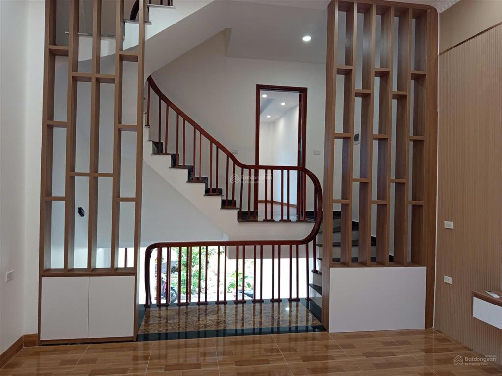 Bán nhà mới, xây độc lập tại thôn 1 đông mỹ 60m2, 5 tầng, sổ đỏ riêng, giá 7 tỷ