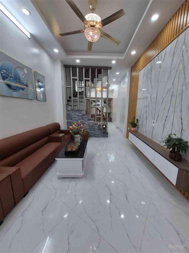 Bán nhà mới đông mỹ, thanh trì, 40m2, 4 tầng, sát trục chính kinh doanh, ô tô tránh, giá 4.9 tỷ