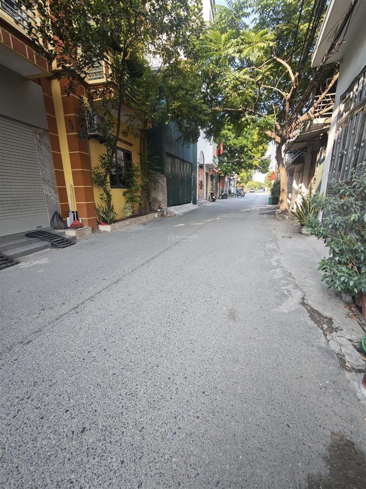 Bán đất ngũ hiệp, thanh trì 150m2, đường thông, kinh doanh, ô tô tránh, giá 16 tỷ
