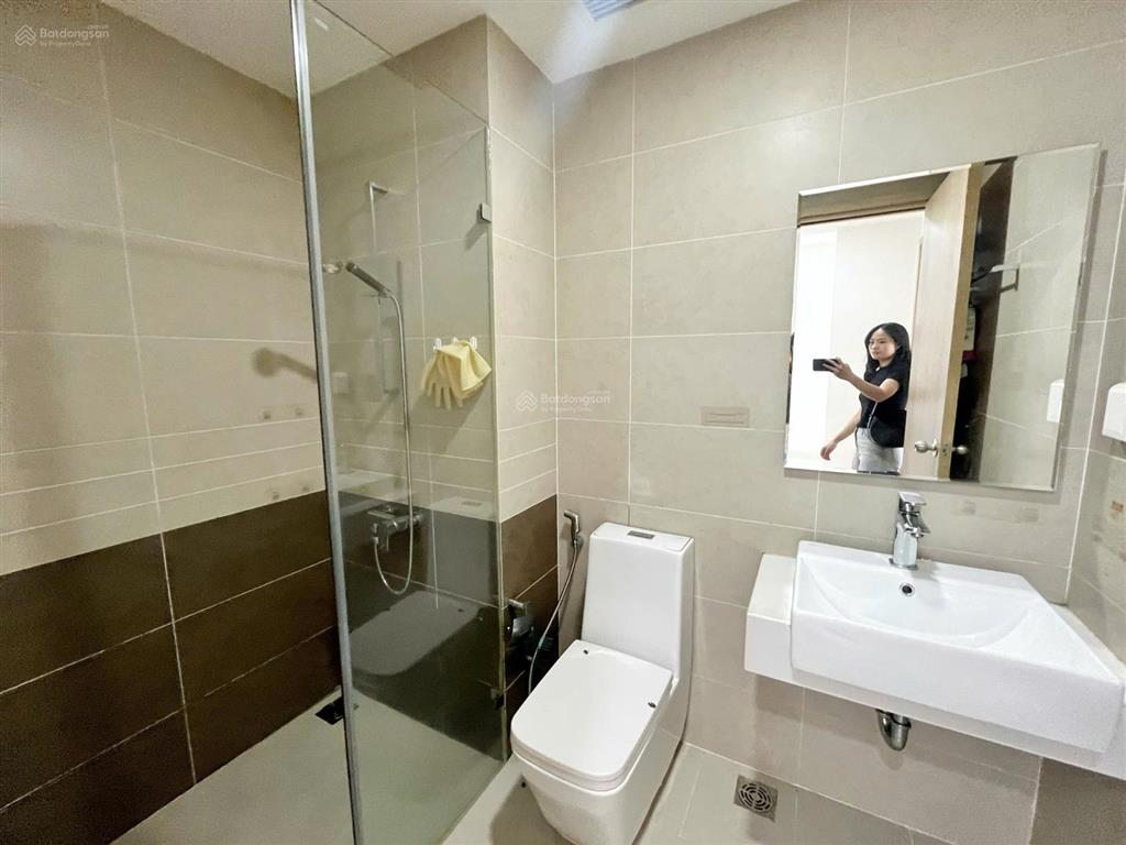 Sổ hồng sẵn. bán căn 1pn full nội thất đẹp giá 5 tỷ all in, sẵn hđ thuê giá cao cho khách đầu tư