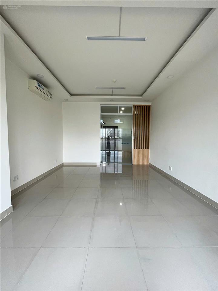 Bán officetel, layout vuông vức, sổ hồng sẵn  the sun avenue giá đầu tư 3.95 tỷ bao hết