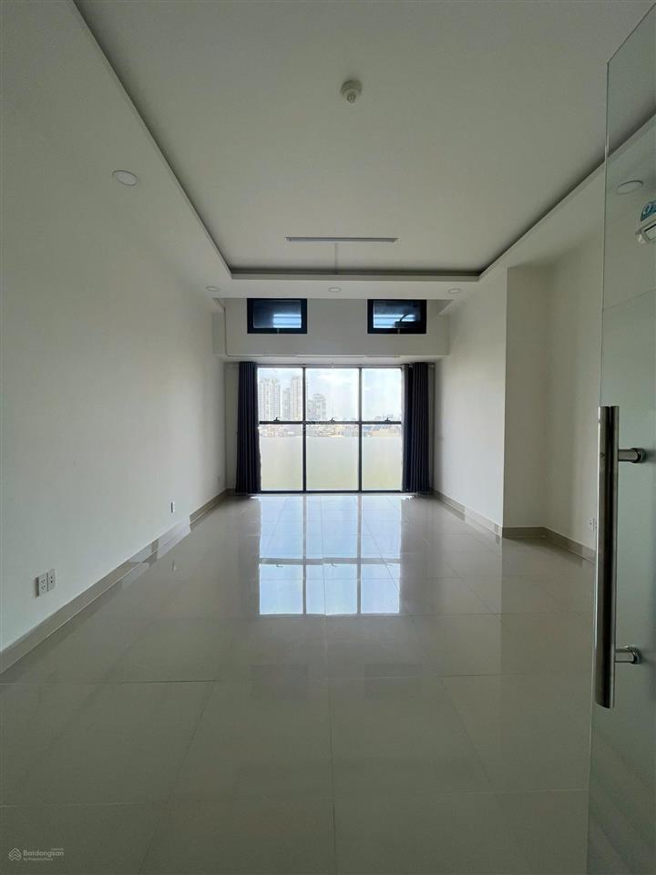 Bán officetel, layout vuông vức, sổ hồng sẵn  the sun avenue giá đầu tư 3.95 tỷ bao hết