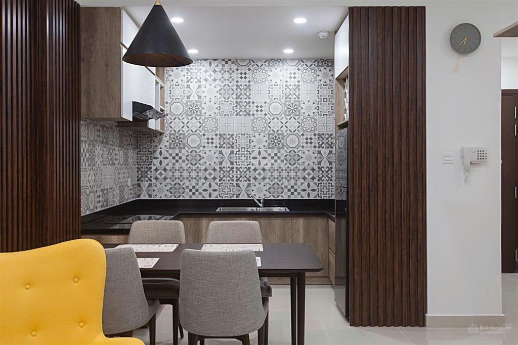 Cho thuê căn 2pn full nội thất đẹp view sông, giá chỉ 18 triệu  the sun avenue