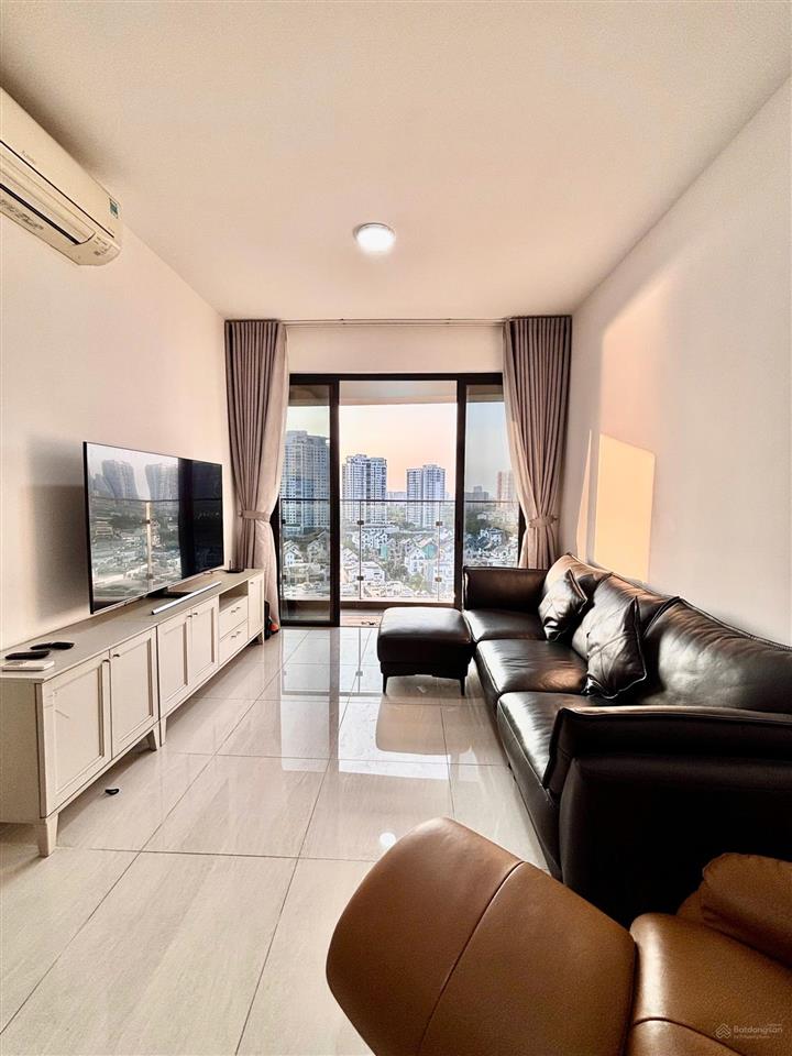 Bán căn góc 2pn view sông q1, trục căn hiếm, giá chỉ 8,5 tỷ bao hết thuế phí  one verandah