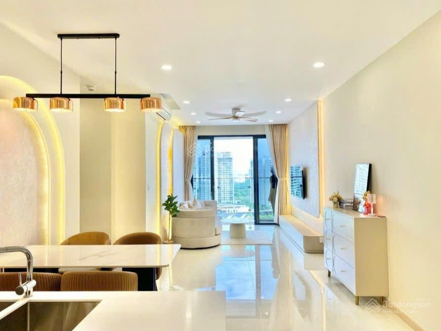 One verandah  cho thuê 2pn full nội thất đẹp, lầu cao view sông quận 1 bao chill