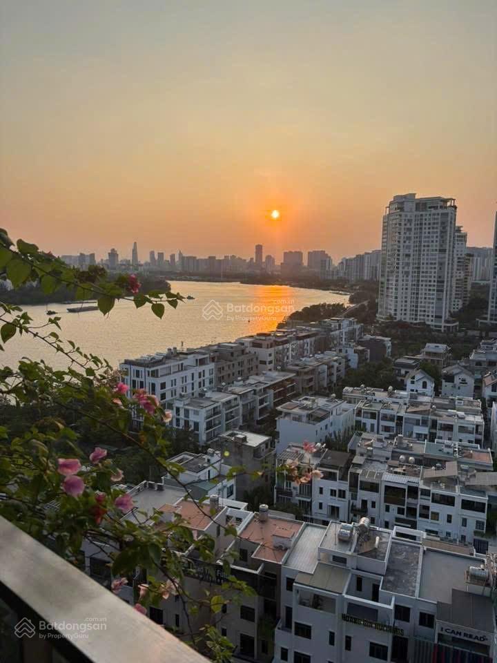 One verandah  cho thuê 3pn full nội thất mới 100%, tầng cao view sông chill