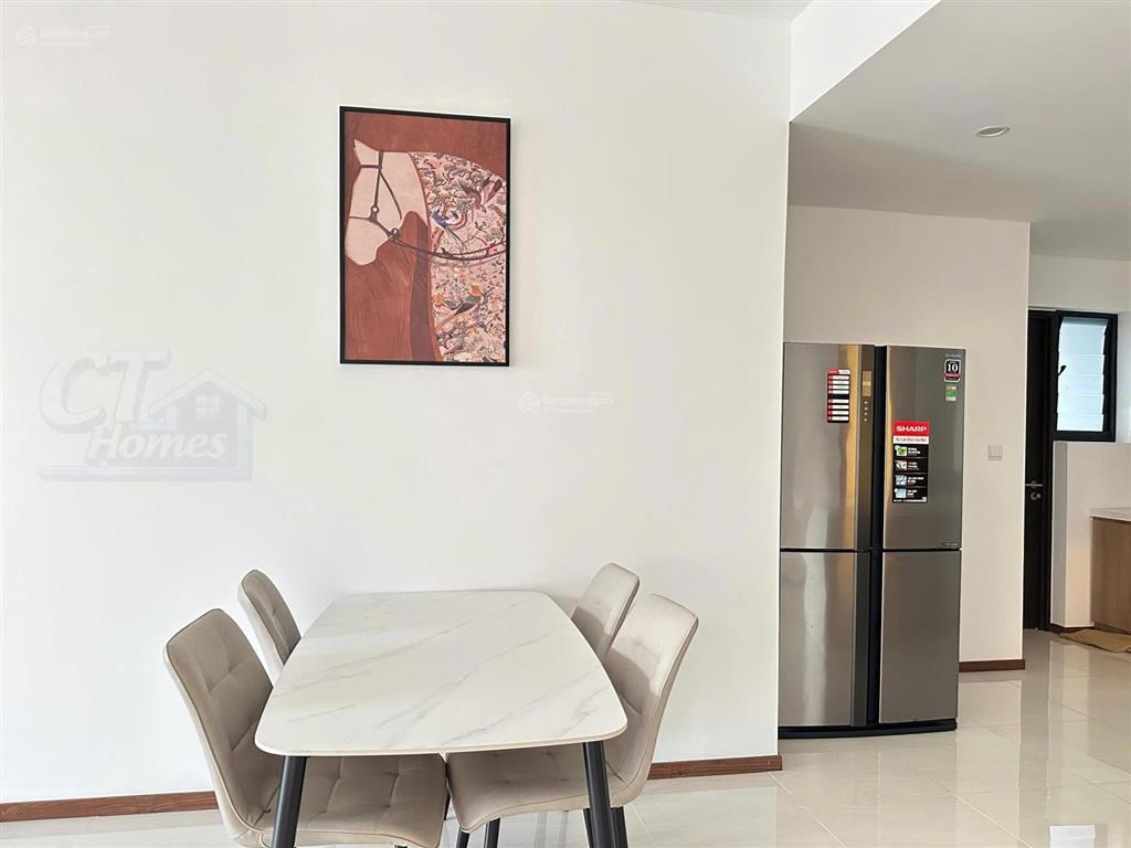View hoa hậu  cho thuê căn góc 3pn tháp soleil, view sông + pháo hoa toàn cảnh