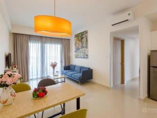Chủ gấp cho thuê căn 3pn, giảm chỉ còn 20tr  the sun avenue, full nội thất đẹp
