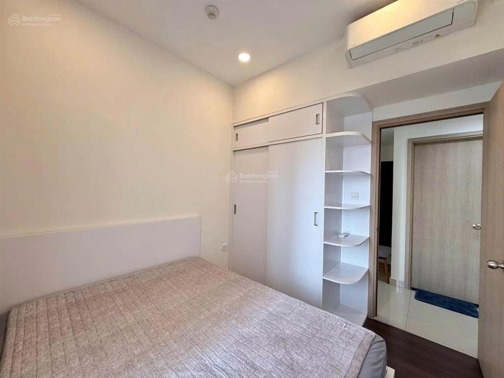 Sổ hồng sẵn  bán nhanh căn 2pn, tháp trung tâm giá chỉ 6.8 tỷ  the sun avenue
