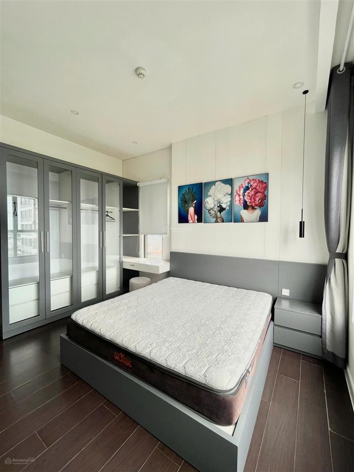 Cho thuê 3pn full nội thất đẹp, lầu cao view sông thoáng mát  the sun avenue giá tốt 22 triệu/th