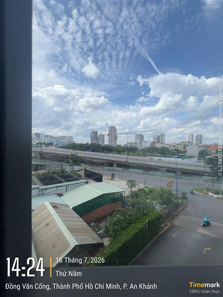 The sun avenue  cho thuê căn góc officetel 2 mặt kính riêng tư, giá chỉ 12,5 triệu/th